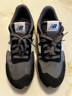 New Balance Men's Classic Runner Sneakers - Gray/Black/White